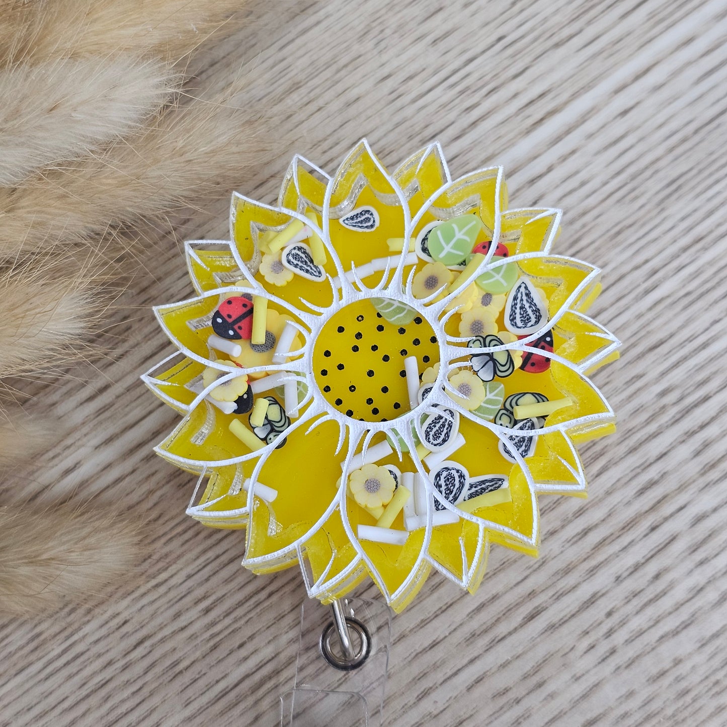 Sunflower Shaker Badge Reel