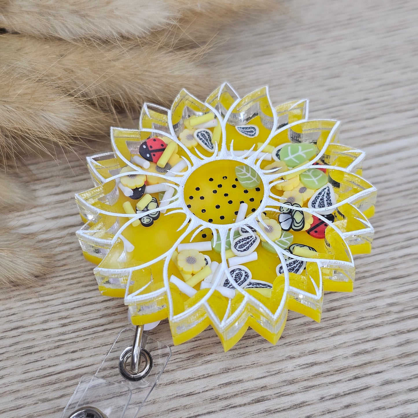 Sunflower Shaker Badge Reel